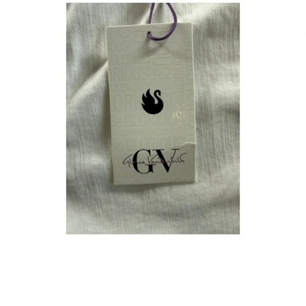 Gloria Vanderbilt Amanda White Slimming Capri Pants Womens 12 Average NWT - Picture 8 of 10